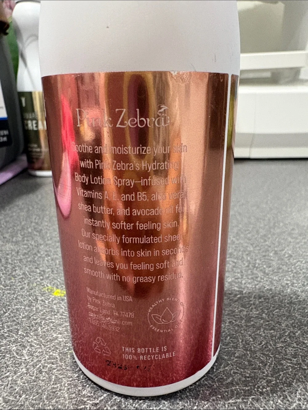 Pink Zebra Hydrating Body Lotion Spray - Vanilla & Peach Milk